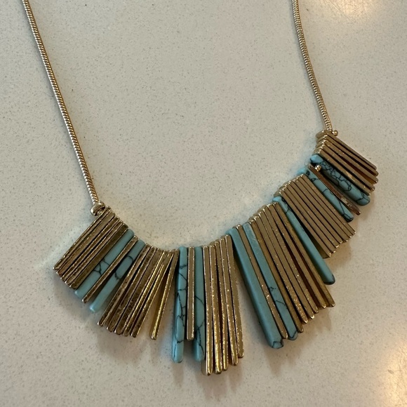 Loft gold and turquoise necklace - Picture 2 of 2